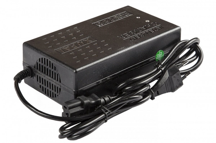 Зарядное устройство RuTrike для аккумуляторов 60V32A/H (4A) в Саратове